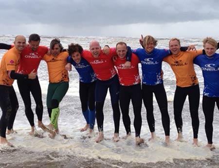 teambuilding voor bedrijven op het strand